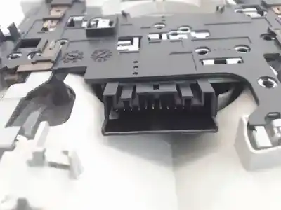 Автозапчастина б/у внутрішне світло для audi a3 (8l) 1.6 ambiente посилання на oem iam 8l0947111e ec3  