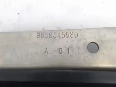 Recambio de automóvil de segunda mano de manilla int. puerta trasero derecha para citroen berlingo first combi 1.6 hdi 75 sx referencias oem iam 9659345580  