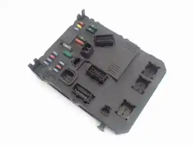 Second-hand car spare part fuse box unit for peugeot partner furgón (5) 1.6 hdi 90 oem iam references 9657999680  