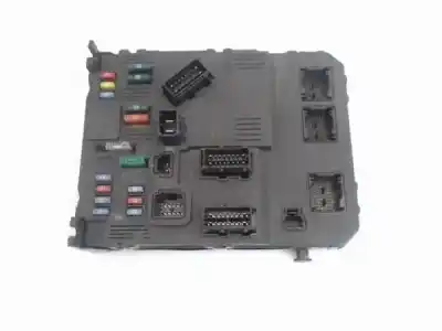 Second-hand car spare part fuse box unit for peugeot partner furgón (5) 1.6 hdi 90 oem iam references 9657999680  