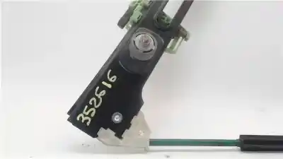 Second-hand car spare part passenger side right window regulator for bmw serie 3 compacto (e46) 204d4 oem iam references 8251350  