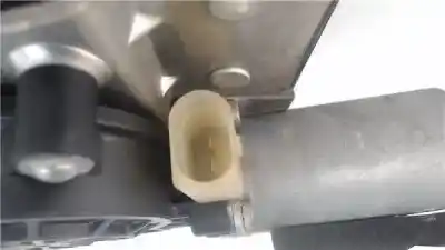 Second-hand car spare part passenger side right window regulator for bmw serie 3 compacto (e46) 204d4 oem iam references 8251350  