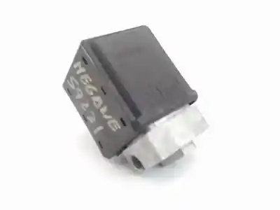 Second-hand car spare part electronic module for renault megane ii ranchera familiar (km0/1_) 1.9 dci oem iam references 8200033233