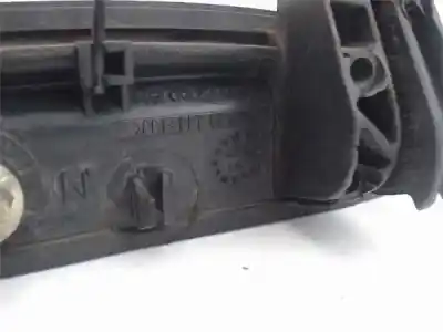 Автозапчасти б/у левая передняя наружная ручка за renault clio ii fase ii (b/cb0) 1.2 authentique ссылки oem iam 7700433075  