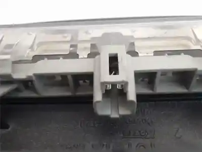 Second-hand car spare part central brake light for toyota yaris (ksp9/scp9/nlp9) 1.3 cat oem iam references 28816698  