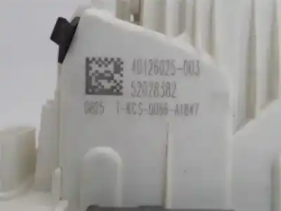 Автозапчастина б/у передній правий центральний замок для fiat 500x (334_) 1.6 d multijet (334axa1b, 334axa11) посилання на oem iam 52139900  52104484