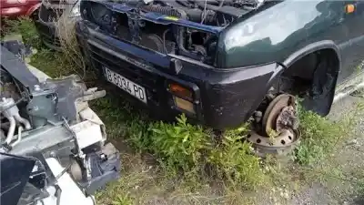 Pièce détachée automobile d'occasion LE PARE-CHOC AVANT pour NISSAN TERRANO II (R20)  Références OEM IAM 620100F000  
