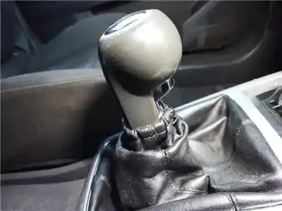 Recambio de automóvil de segunda mano de pomo palanca cambio para opel astra h berlina (2004->) 1.7 cdti referencias oem iam 93180989  93180985