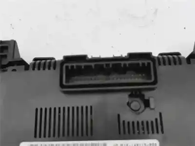 Peça sobressalente para automóvel em segunda mão quadrante por renault clio v 1.0 tce referências oem iam 248100950r  