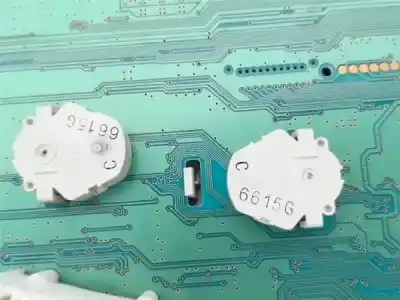 Peça sobressalente para automóvel em segunda mão quadrante por nissan note (e11e) 1.5 dci turbodiesel cat referências oem iam 248109u30e  