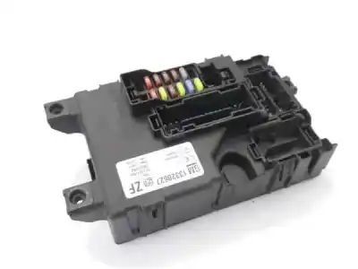 Peça sobressalente para automóvel em segunda mão caixa de fusíveis e relés por opel corsa d 1.2 cat (a 12 xer / ldc) referências oem iam 93189211