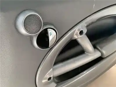 Автозапчастина б/у передні праві двері для mini cabrio (r52) 1.6 cooper посилання на oem iam 41515a2a3a2  