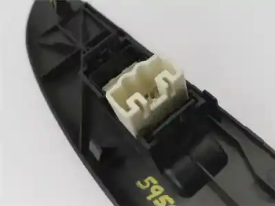 Second-hand car spare part right front power window switch for toyota yaris (ncp1/nlp1/scp1) 1.4 d-4d linea luna oem iam references 848100d010  