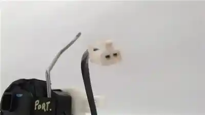 Second-hand car spare part trunk lock for mazda 2 (b2w) 1.6 oem iam references dd1062310a  