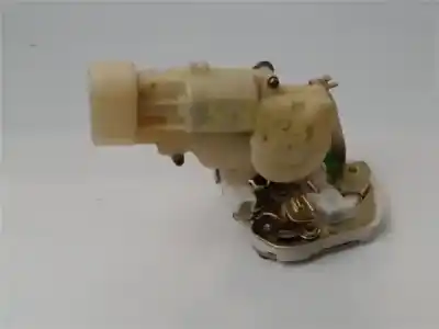 Автозапчастина б/у замок дверей заднього лівого для toyota yaris (ncp1/nlp1/scp1) 1.3 expo посилання на oem iam 691400d010  