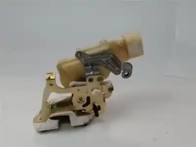 Автозапчастина б/у замок дверей заднього лівого для toyota yaris (ncp1/nlp1/scp1) 1.3 expo посилання на oem iam 691400d010  