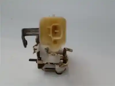 Автозапчастина б/у замок дверей заднього лівого для toyota yaris (ncp1/nlp1/scp1) 1.3 expo посилання на oem iam 691400d010  