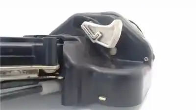 Second-hand car spare part rear right central locking system for mazda 2 (b2w) 1.6 oem iam references dd1072310e  