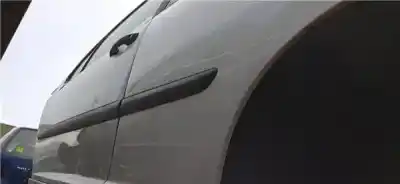 Peça sobressalente para automóvel em segunda mão aba do guarda-lamas traseiro esquerdo por peugeot 207 1.4 referências oem iam 8547t1