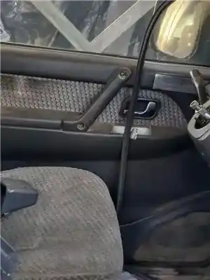 Автозапчасти б/у ОБИВКА ЛЕВОЙ ПЕРЕДНЕЙ ДВЕРИ за MITSUBISHI MONTERO (V20/V40)  ссылки OEM IAM MR750384  
