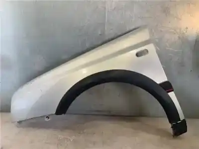 Peça sobressalente para automóvel em segunda mão GUARDA-LAMAS DIANTEIRO ESQUERDO por VOLKSWAGEN GOLF III (1H1)  Referências OEM IAM 1H0821105B  