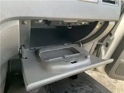 Автозапчастина б/у бардачок для ford focus c-max 2.0 tdci посилання на oem iam 1815144  