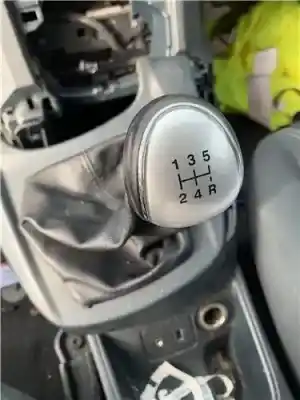 Автозапчастина б/у ручка важеля передач для ford fiesta vi (cb1, ccn) 1.6 tdci посилання на oem iam 1556845  