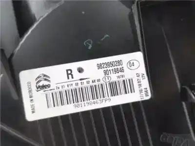 Second-hand car spare part right tailgate light for citroen c4 cactus 1.5 bluehdi 100 oem iam references 9823950280  90119846