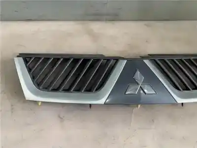 Автозапчастина б/у решіта переднього бампера для mitsubishi outlander (cw0) 2.0 di-d intense посилання на oem iam 7450a037hb   Автозапчастина б/у решіта переднього бампера для mitsubishi outlander (cw0) 2.0 di-d intense посилання на oem iam 7450a037hb