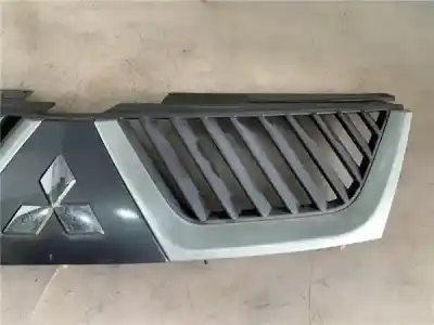 Автозапчастина б/у решіта переднього бампера для mitsubishi outlander (cw0) 2.0 di-d intense посилання на oem iam 7450a037hb   Автозапчастина б/у решіта переднього бампера для mitsubishi outlander (cw0) 2.0 di-d intense посилання на oem iam 7450a037hb
