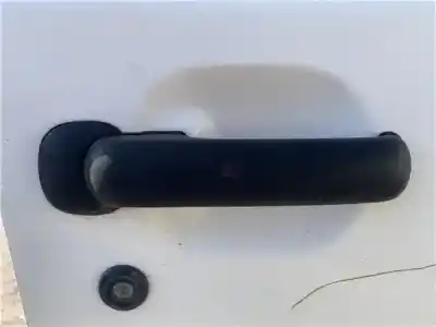 Second-hand car spare part exterior right front door handle for nissan terrano ii (r20) 2.7 td 4wd oem iam references 806060f000