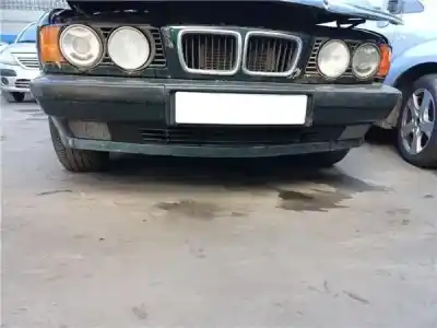 Pièce détachée automobile d'occasion LE PARE-CHOC AVANT pour BMW SERIE 5 BERLINA (E34)  Références OEM IAM 51111944439  