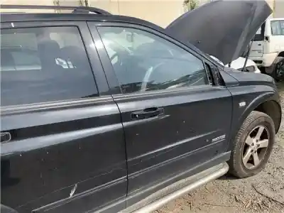 Автозапчастина б/у передні праві двері для ssangyong kyron 2.0 200 xdi 2wd посилання на oem iam 6200408d50  6281009001
