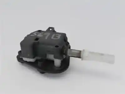 Second-hand car spare part front right central locking system for audi a3 (8p1) 1.6 ambiente oem iam references 8e9827833  4b9962115c