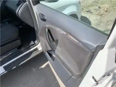 Piesă de schimb auto la mâna a doua usa dreapta fatã pentru seat altea (5p1) 1.9 tdi referințe oem iam 5p0831056a