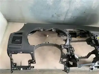 Peça sobressalente para automóvel em segunda mão tablier por toyota auris (e15) 2.0 d-4d referências oem iam 5530202170b1  5530302190b0