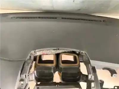 Peça sobressalente para automóvel em segunda mão tablier por toyota auris (e15) 2.0 d-4d referências oem iam 5530202170b1  5530302190b0