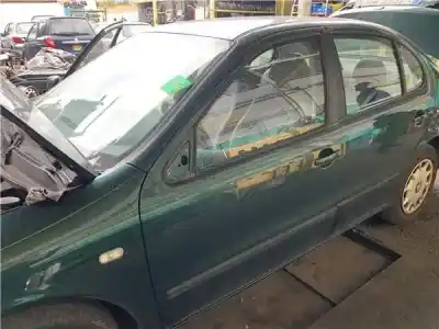 Автозапчасти б/у левая передняя дверь за seat toledo ii (1m2) 1.6 ссылки oem iam 1m0831055m  