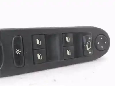 Second-hand car spare part left front power window switch for peugeot 307 break / sw (s1) 2.0 hdi 110 oem iam references 96351624xt  53269700
