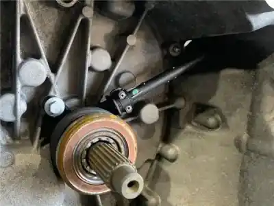 Second-hand car spare part gearbox for renault scenic iii (jz) 1.2 grand expression oem iam references tl4069   Second-hand car spare part gearbox for renault scenic iii (jz) 1.2 grand expression oem iam references tl4069