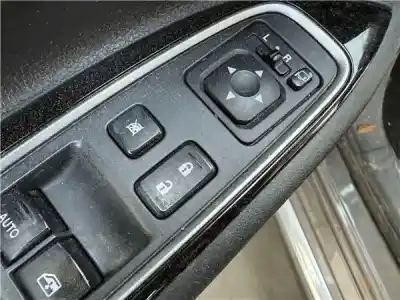 Автозапчасти б/у выключатель левого переднего окна за mitsubishi outlander (gf0/gg0) 2.0 phev kaiteki 4wd (gg2w) ссылки oem iam 8608a347  
