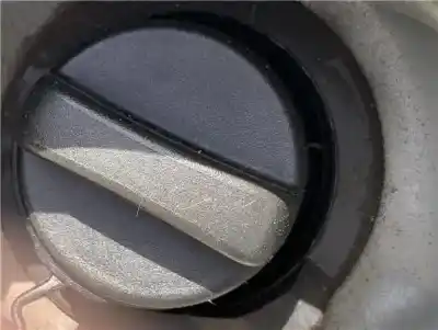 Автозапчасти б/у крышка бензобака за toyota yaris (ksp9/scp9/nlp9) 1.4 turbodiesel cat ссылки oem iam 7730052030