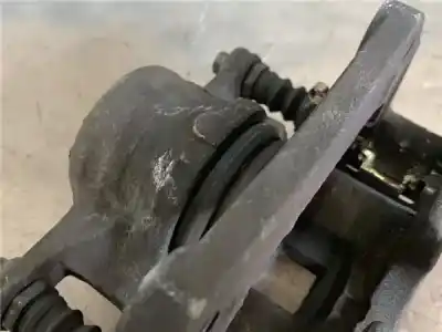 Peça sobressalente para automóvel em segunda mão pinça de travão dianteira direita por mazda 2 berlina (de) 1.4 crtd active referências oem iam df7133980c
