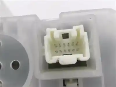 Peça sobressalente para automóvel em segunda mão quadrante por mazda 2 berlina (de) 1.4 crtd active referências oem iam df7155420a02  ardf78a