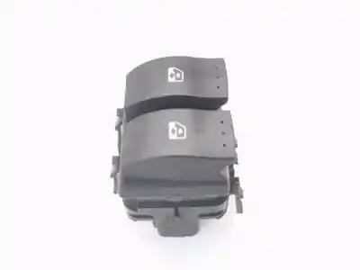 Автозапчастина б/у передні вікний вмикач для renault clio ii fase ii (b/cb0) 1.2 authentique посилання на oem iam 8200060045  