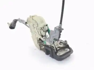 Pièce détachée automobile d'occasion moteur de verrouillage central avant droit pour kia sorento (bl) 2.5 crdi références oem iam 813203e010