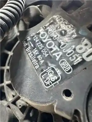 Peça sobressalente para automóvel em segunda mão Alternador por TOYOTA YARIS (KSP9/SCP9/NLP9) 1.3 CAT Referências OEM IAM 270600J051  