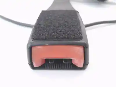 Автозапчасти б/у крюк для ремня передний правый за opel corsa d (s07) 1.4 (l08 l68) ссылки oem iam 645731738  13225285