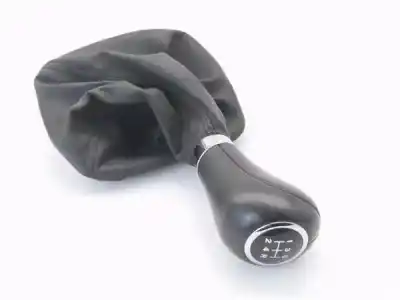 Pièce détachée automobile d'occasion POMMEAU DE LEVIER DE VITESSES pour MERCEDES-BENZ CLASE A (W169)  Références OEM IAM A16936431109E38  A1693642510
