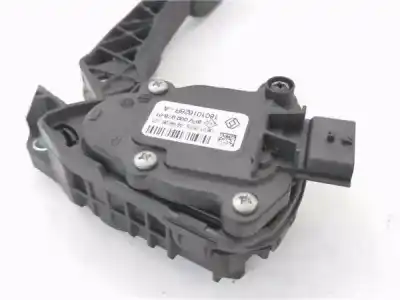 Second-hand car spare part accelerator pedal for renault master iii autobús (jv) 2.3 dci 125 fwd (jv0c jv0d jv0h jv0g jv0j) oem iam references 180101626r  